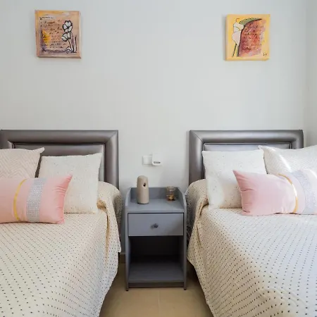 Cubo's Liberty Apartment